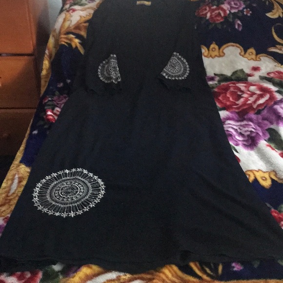 6 abayas good condition - Picture 6 of 7